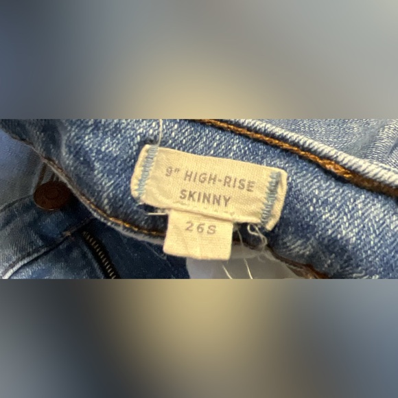 Madewell Petite 9" High-Rise Skinny Jeans: Destructed-Hem Edition Size 26S J0552 - Picture 4 of 5